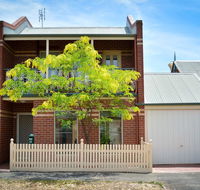 Turner Terrace - Kempsey Accommodation