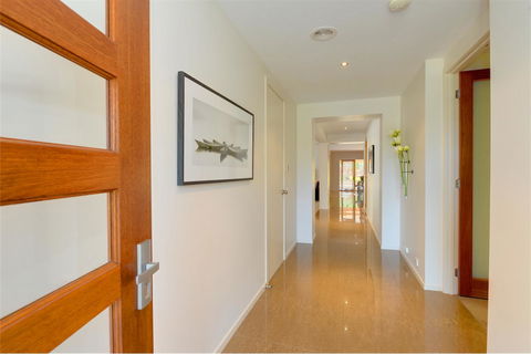 Newington Lakehouse - Kempsey Accommodation 15
