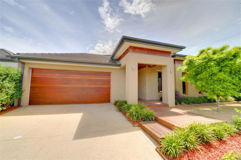 Newington Lakehouse - Kempsey Accommodation 0