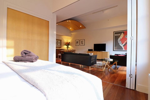 Majorca Magic On Flinders Lane - Rejuvenate Stays - Kempsey Accommodation 2
