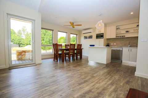 Amber Mist Villa Two - Kempsey Accommodation 19