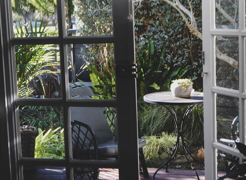 Bed Of Roses - Kempsey Accommodation 8