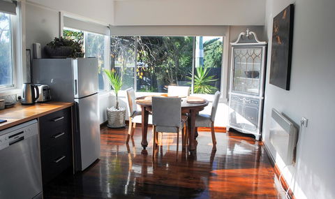 Bed Of Roses - Kempsey Accommodation 37