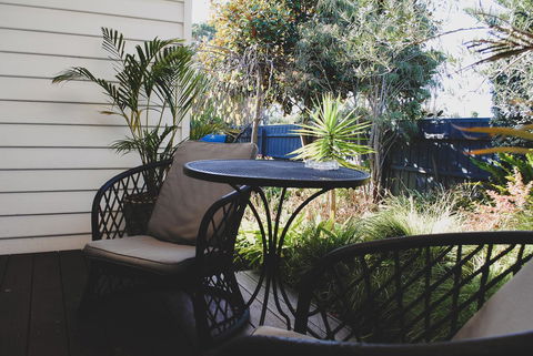 Bed Of Roses - Kempsey Accommodation 25