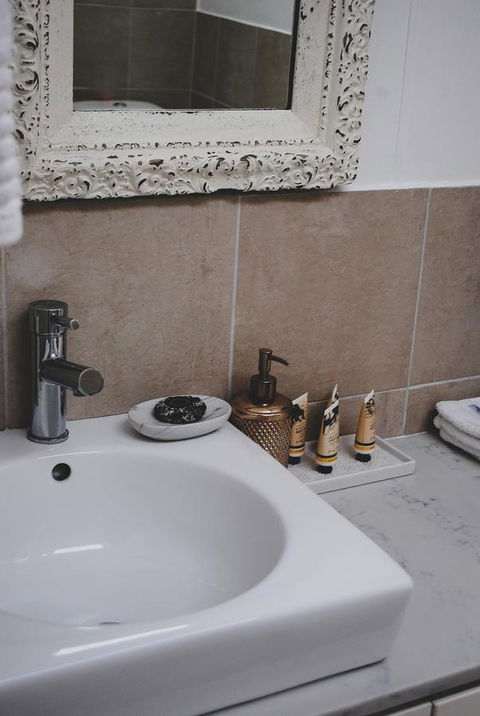 Bed Of Roses - Kempsey Accommodation 18