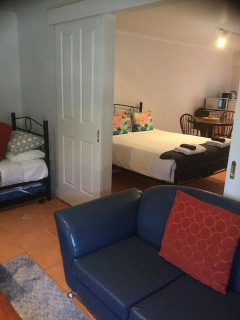 At The Beach Apartments - Kempsey Accommodation 14