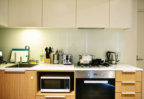 Superb Habour View/ Stylish Apartment / Landmark Building/ Free Tram - Kempsey Accommodation 13