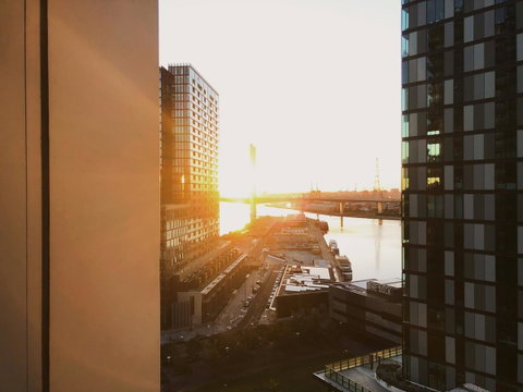 Superb Habour View/ Stylish Apartment / Landmark Building/ Free Tram - Kempsey Accommodation 25