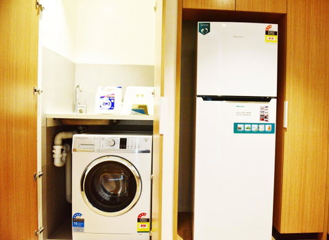 Superb Habour View/ Stylish Apartment / Landmark Building/ Free Tram - Kempsey Accommodation 15