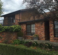 Bricks and Roses - Kempsey Accommodation