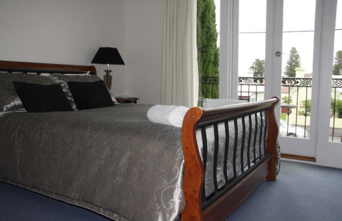 Beechwood Apartment - Kempsey Accommodation 4