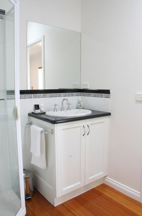 Beechwood Apartment - Kempsey Accommodation 7