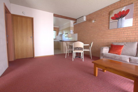 Blue Whale Motor Inn & Apartments - Kempsey Accommodation 30
