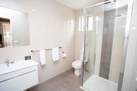Blue Whale Motor Inn & Apartments - Kempsey Accommodation 11