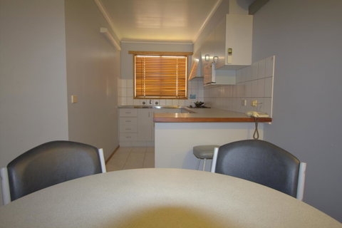 Blue Whale Motor Inn & Apartments - Kempsey Accommodation 22