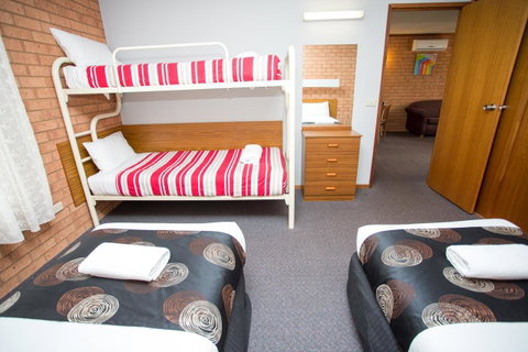 Blue Whale Motor Inn & Apartments - Kempsey Accommodation 14
