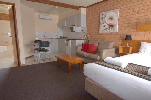 Blue Whale Motor Inn & Apartments - Kempsey Accommodation 20