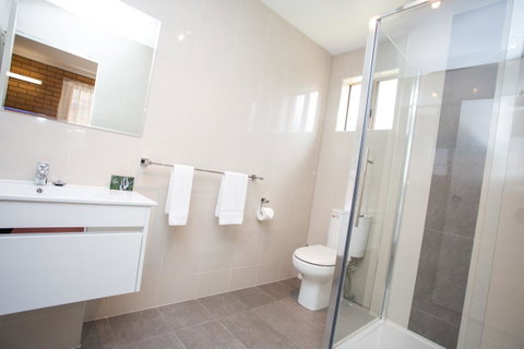 Blue Whale Motor Inn & Apartments - Kempsey Accommodation 7