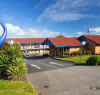 Blue Whale Motor Inn  Apartments - Kempsey Accommodation