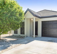 Black Lotus Townhouse - Kempsey Accommodation