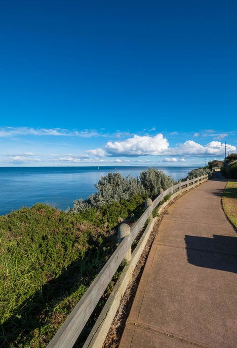 Waterfront Apt 234 Marinaquays - Kempsey Accommodation 33