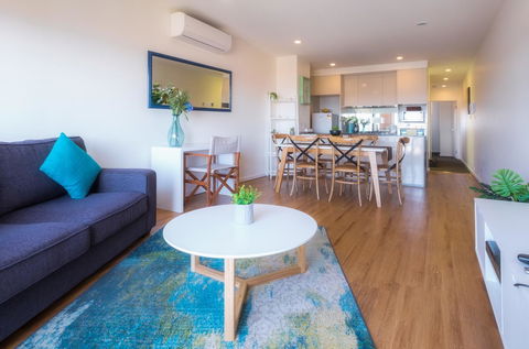 Waterfront Apt 234 Marinaquays - Kempsey Accommodation 7