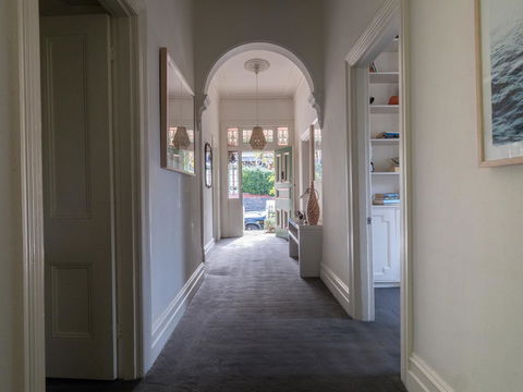 LittleStay Airlie - 2 Bedroom House - Kempsey Accommodation 4