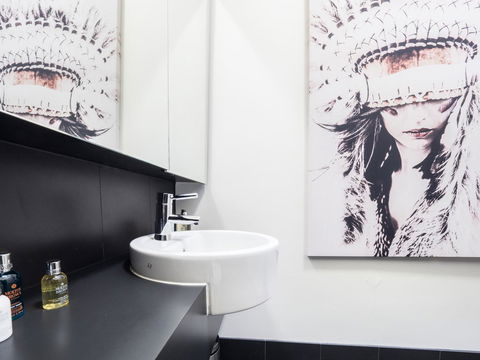 LittleStay Airlie - 2 Bedroom House - Kempsey Accommodation 34