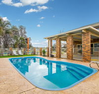 Hybiscus Waterfront Apartments - Kempsey Accommodation