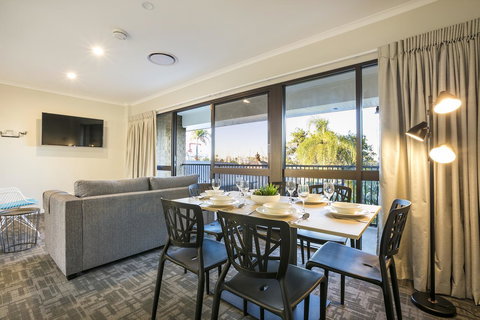 Nightcap At Kawana Waters Hotel - Kempsey Accommodation 44