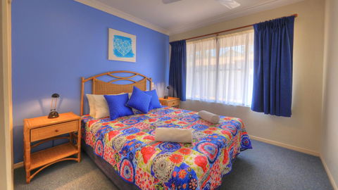 Dolphin Waters - Kempsey Accommodation 12