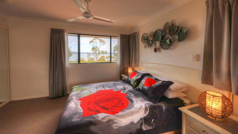 Dolphin Waters - Kempsey Accommodation 4
