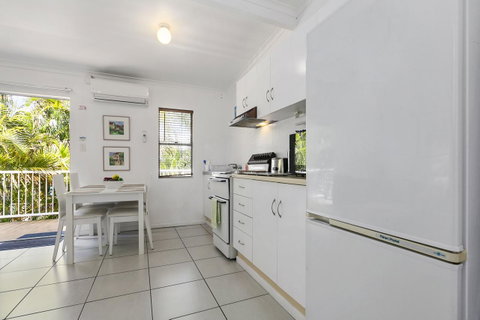 Beachcomber Peregian Beach - Kempsey Accommodation 9