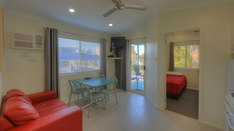 Alex Beach Cabins And Tourist Park - Kempsey Accommodation 32