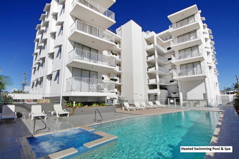 Ocean Views Resort Caloundra - Kempsey Accommodation 3