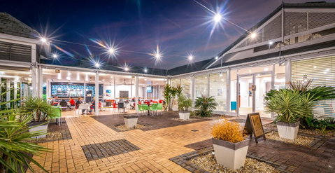 Hotel Grand Chancellor Palm Cove - Kempsey Accommodation 41