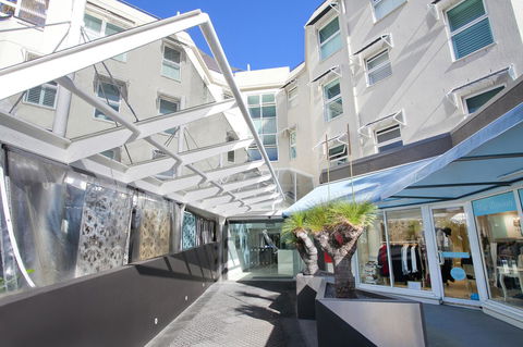 Emerald Noosa - Kempsey Accommodation 2