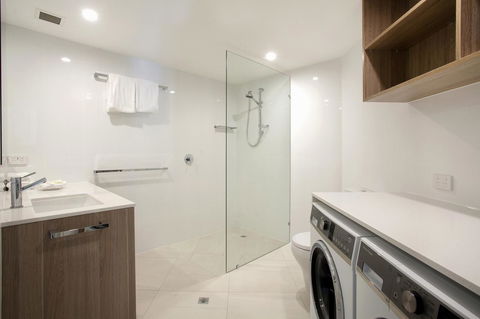 Emerald Noosa - Kempsey Accommodation 22