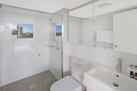 Direct Collective - Sea Breeze Mooloolaba - Kempsey Accommodation 10