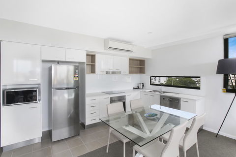 Direct Collective - Sea Breeze Mooloolaba - Kempsey Accommodation 28