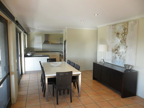 Myuna Holiday Apartments - Kempsey Accommodation 32