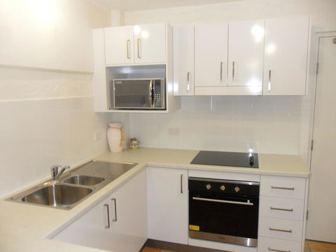 Myuna Holiday Apartments - Kempsey Accommodation 18