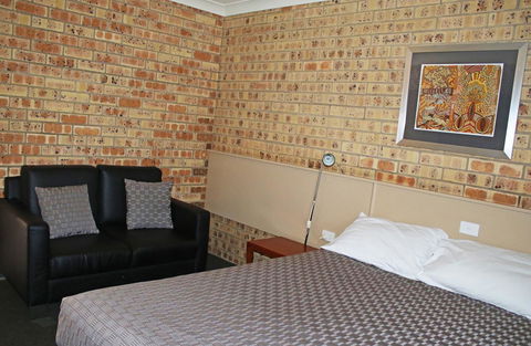 Clermont Country Motor Inn - Kempsey Accommodation 6