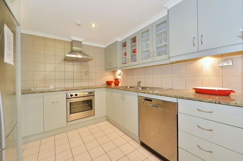 By The Sea Port Douglas - Kempsey Accommodation 20