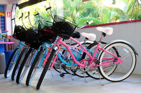 By The Sea Port Douglas - Kempsey Accommodation 6