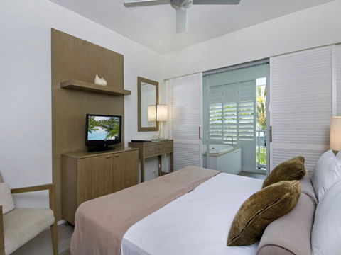 Beach Club Port Douglas Luxury Apartments - Kempsey Accommodation 7
