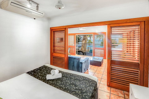 Paradise On The Beach Resort - Kempsey Accommodation 10