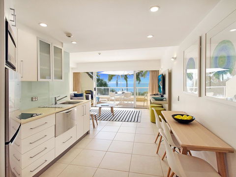 Netanya Noosa Beachfront Resort - Kempsey Accommodation 22