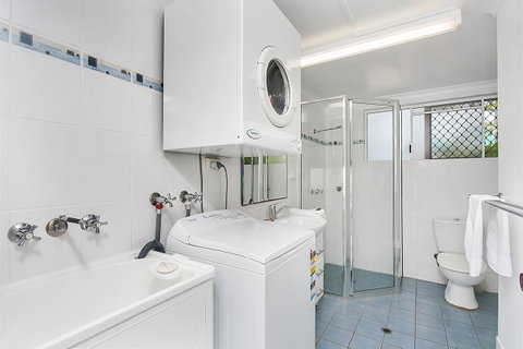 Agincourt Beachfront Apartments - Kempsey Accommodation 25
