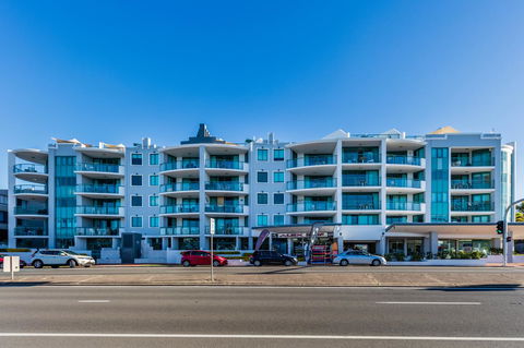 Grand Palais Boolarong Beachside Apartments - Kempsey Accommodation 9